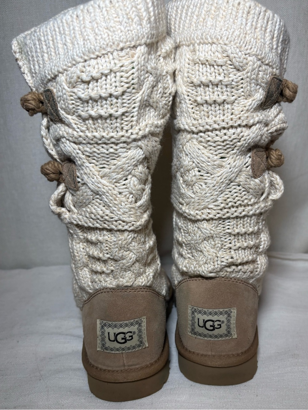 UGG Classic Cardy Knit Tall Boots Cream Cable Knit Cozy Cabincore Size 8 EUC - Picture 6 of 16